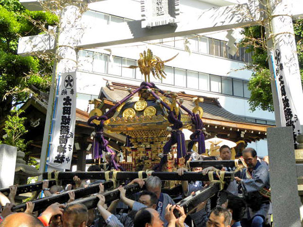 2014mikoshi.jpg