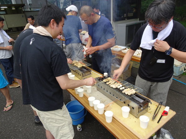 うずらの卵も焼いてます