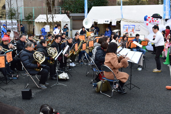 生演奏は迫力があって見ごたえがあります