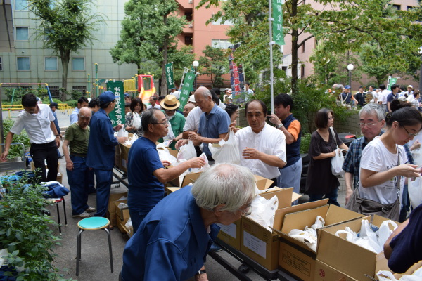 非常用食品の配布