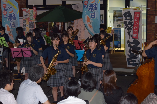 サザンのあの名曲も演奏しました