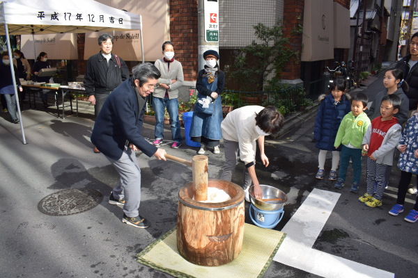 町会の皆さんは流石、慣れてます