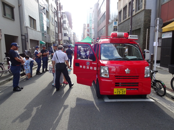 消防車にも乗れちゃいます