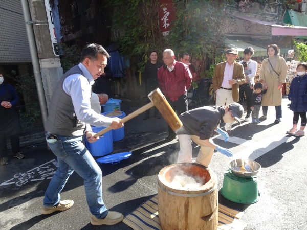 入山区議も挑戦