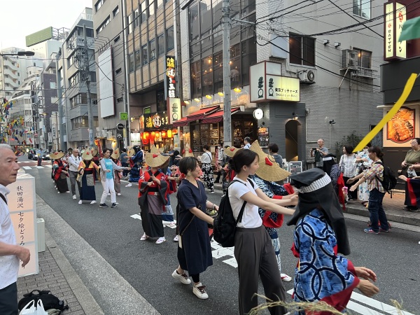 観覧されていた方も参加します