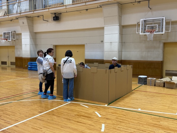 ダンボールベッド